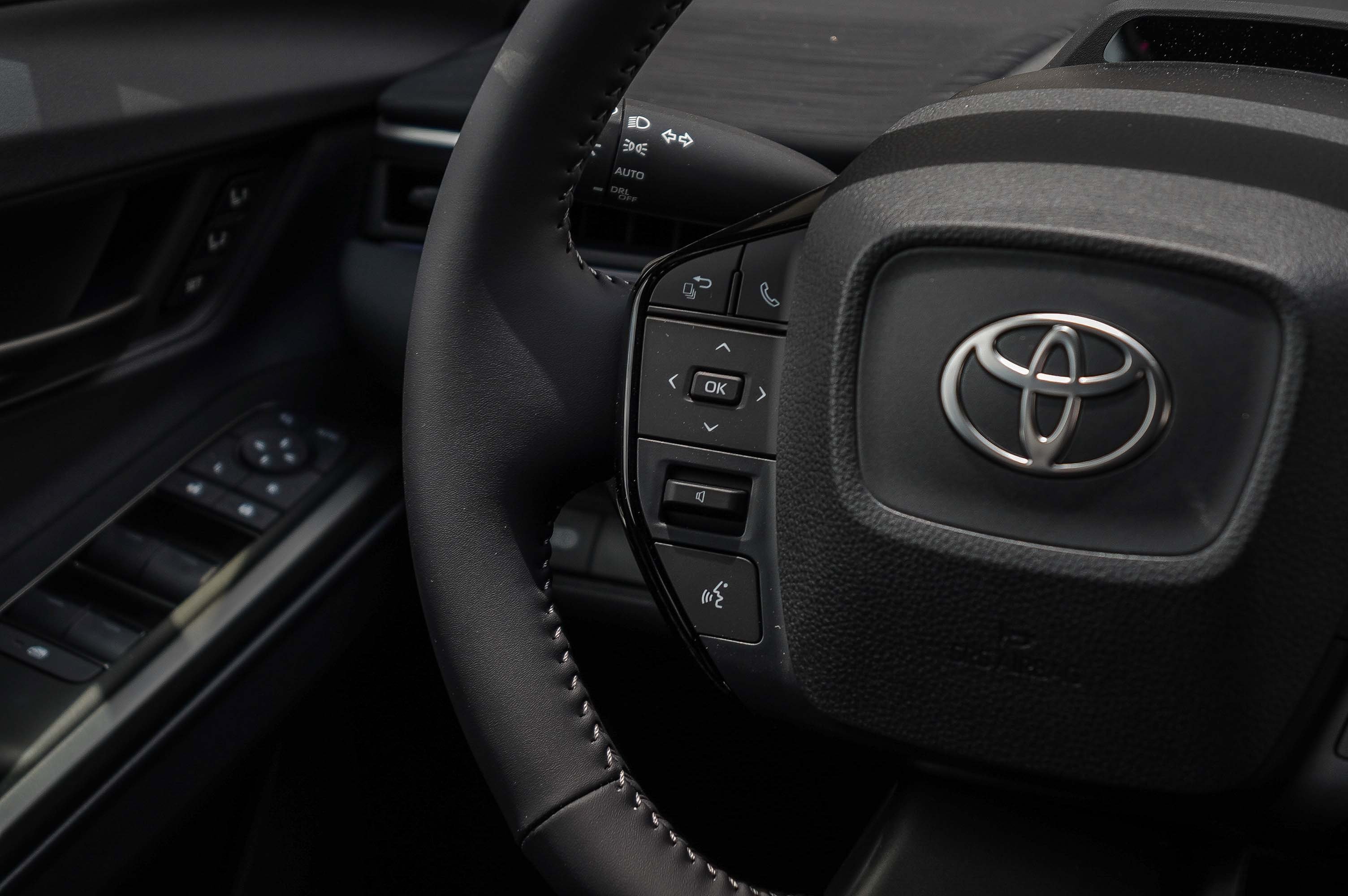 New 2026 Toyota C-HR AWD/4WD image 18