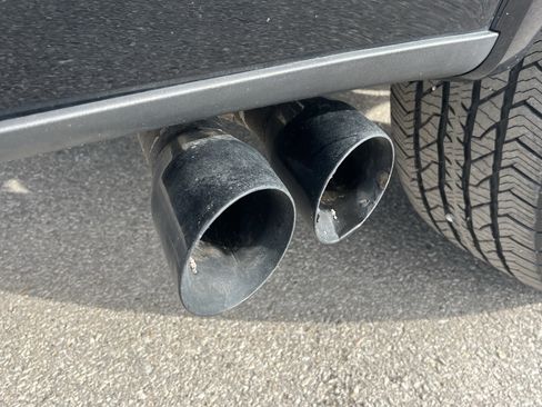 Used 2018 Ford F150 Lariat w/ Equipment Group 502A Luxury image 13