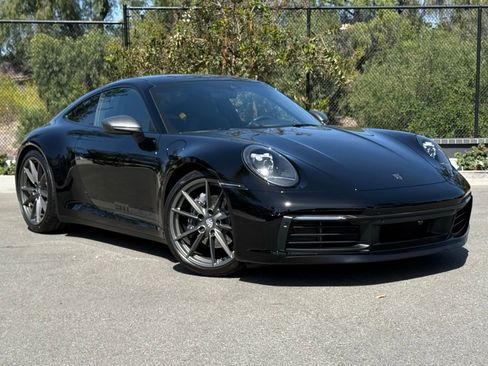 Certified 2024 Porsche 911 Carrera T image 9