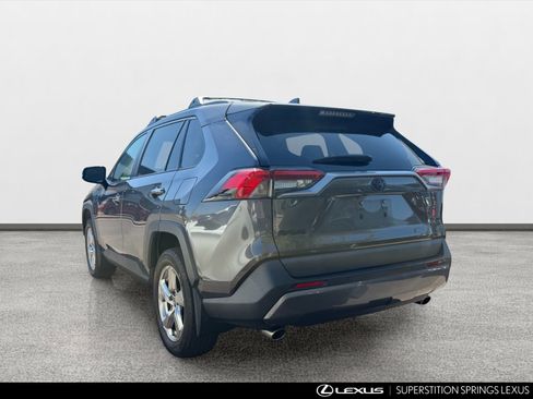 Used 2019 Toyota RAV4 Limited w/ Carpet Mat Package AWD/4WD image 4