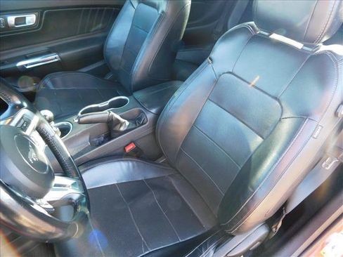 Used 2020 Ford Mustang GT Premium w/ Black Accent Package RWD image 9