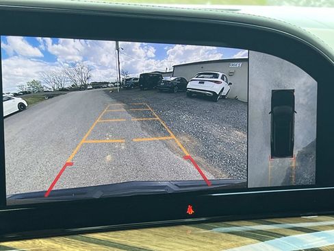 Used 2022 Cadillac Escalade ESV Sport Platinum RWD image 41