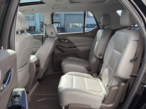Used 2020 Chevrolet Traverse Premier w/ LPO, Blackout Package image 13