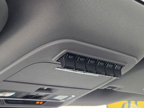 New 2026 Ford F250 Lariat w/ Black Appearance Package image 30