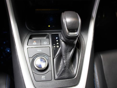Used 2020 Toyota RAV4 XSE AWD/4WD image 23