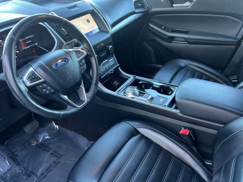 Used 2020 Ford Edge SEL image 11