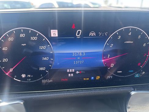 Used 2024 Mercedes-Benz GLB 250 4MATIC w/ Pinnacle Package image 10