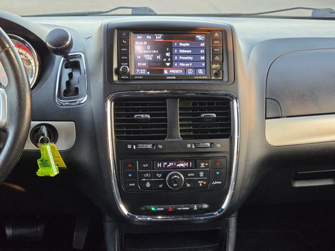 Used 2019 Dodge Grand Caravan GT FWD image 31