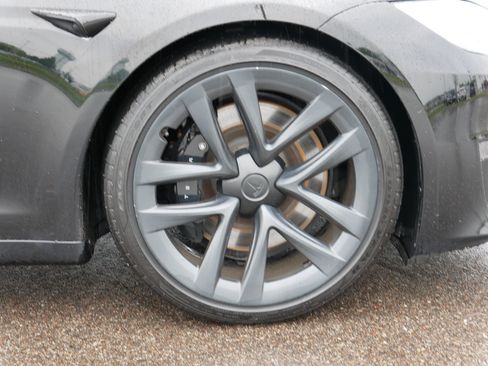 Used 2022 Tesla Model S AWD/4WD image 15