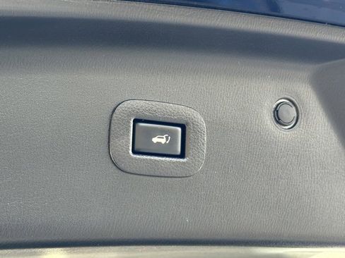 Used 2020 Nissan Armada Platinum w/ Captain's Chairs Package image 20