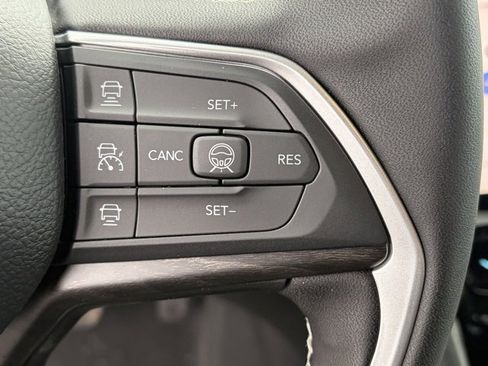 New 2026 Jeep Grand Cherokee Laredo image 18