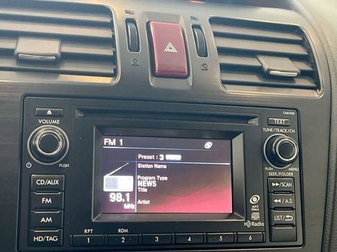 Used 2013 Subaru Crosstrek 2.0i Limited image 16