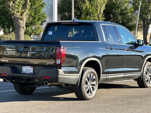 Certified 2024 Honda Ridgeline Sport image 4