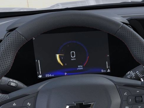 New 2026 Chevrolet Trax RS w/ Sunroof Package image 18