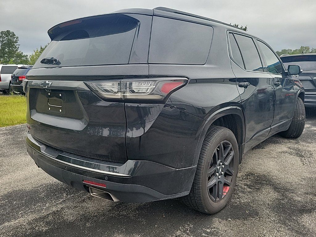 Used 2020 Chevrolet Traverse Premier w/ Redline Edition FWD image 6