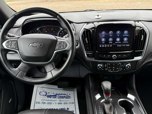 Used 2023 Chevrolet Traverse RS AWD/4WD image 11
