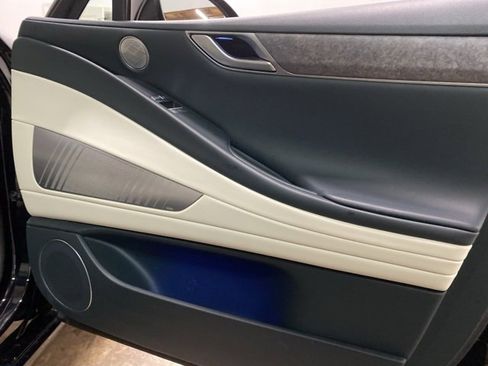 Used 2024 Genesis G80 image 81