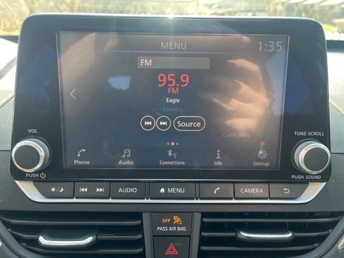 Used 2021 Nissan Altima 2.5 SV image 18