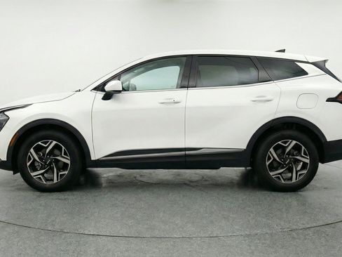 Used 2025 Kia Sportage LX FWD image 5