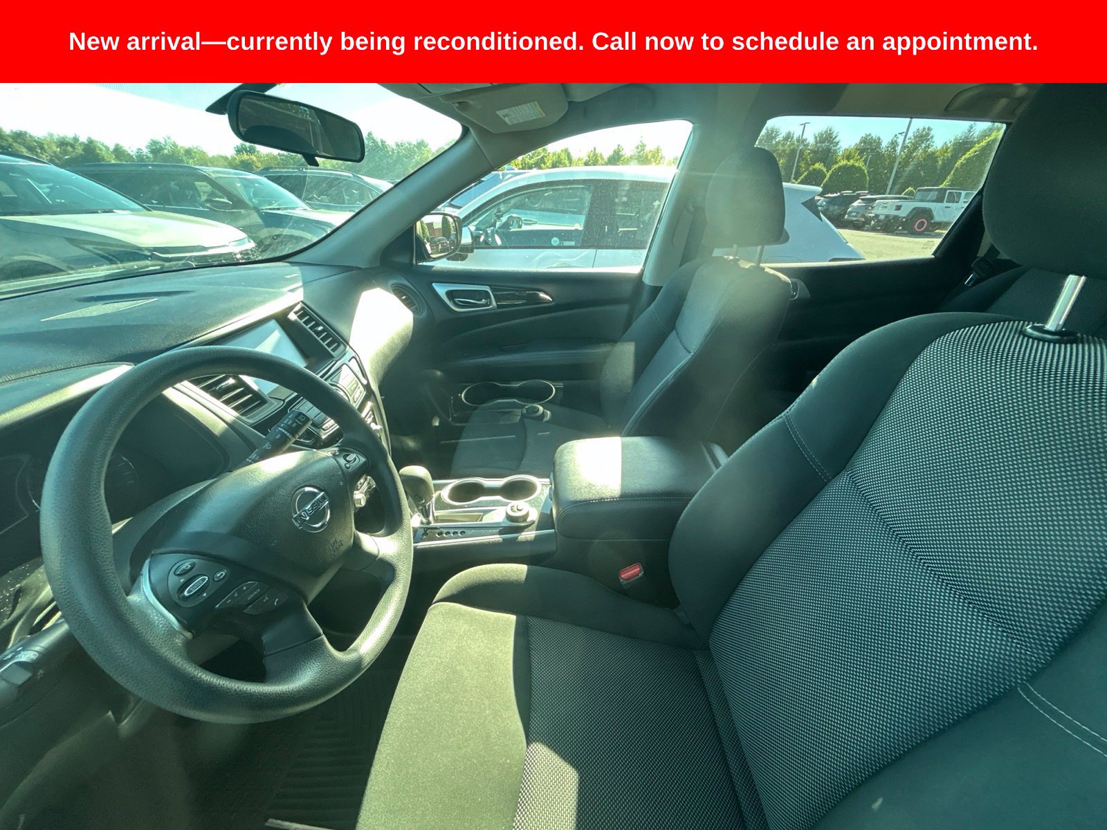 Used 2020 Nissan Pathfinder S AWD/4WD image 6