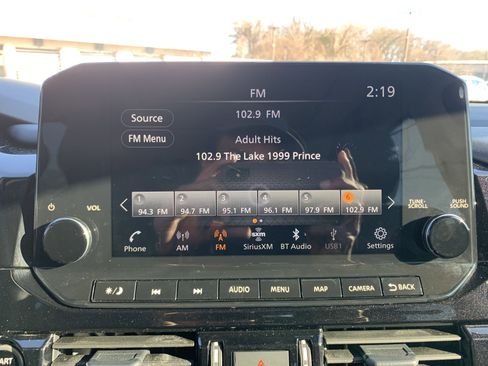 Used 2024 Nissan Pathfinder Platinum w/ Cargo Package image 23