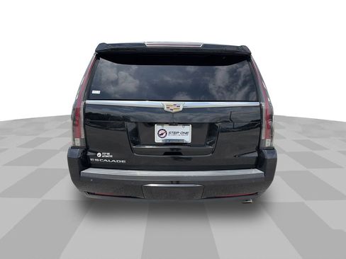 Used 2019 Cadillac Escalade Platinum AWD/4WD image 6