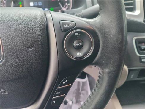 Used 2017 Honda Ridgeline RTL-T image 18