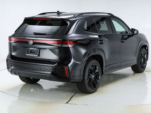 New 2026 Volkswagen Tiguan SE R-Line image 9