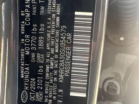 Used 2025 Hyundai Venue SEL FWD image 28