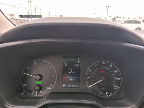 Used 2024 Toyota Corolla LE FWD image 7