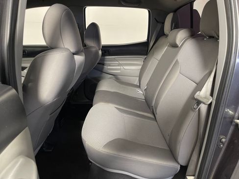 Used 2015 Toyota Tacoma PreRunner w/ TRD Off-Road Package RWD image 13