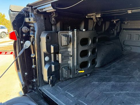 Used 2022 Ford F150 Lightning Lariat image 24