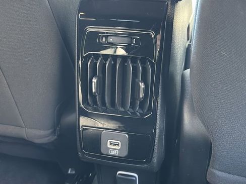 Used 2024 Jeep Compass Sport image 41