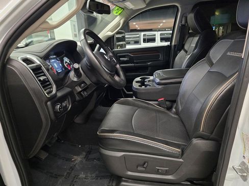 Used 2024 RAM 2500 Laramie AWD/4WD image 18
