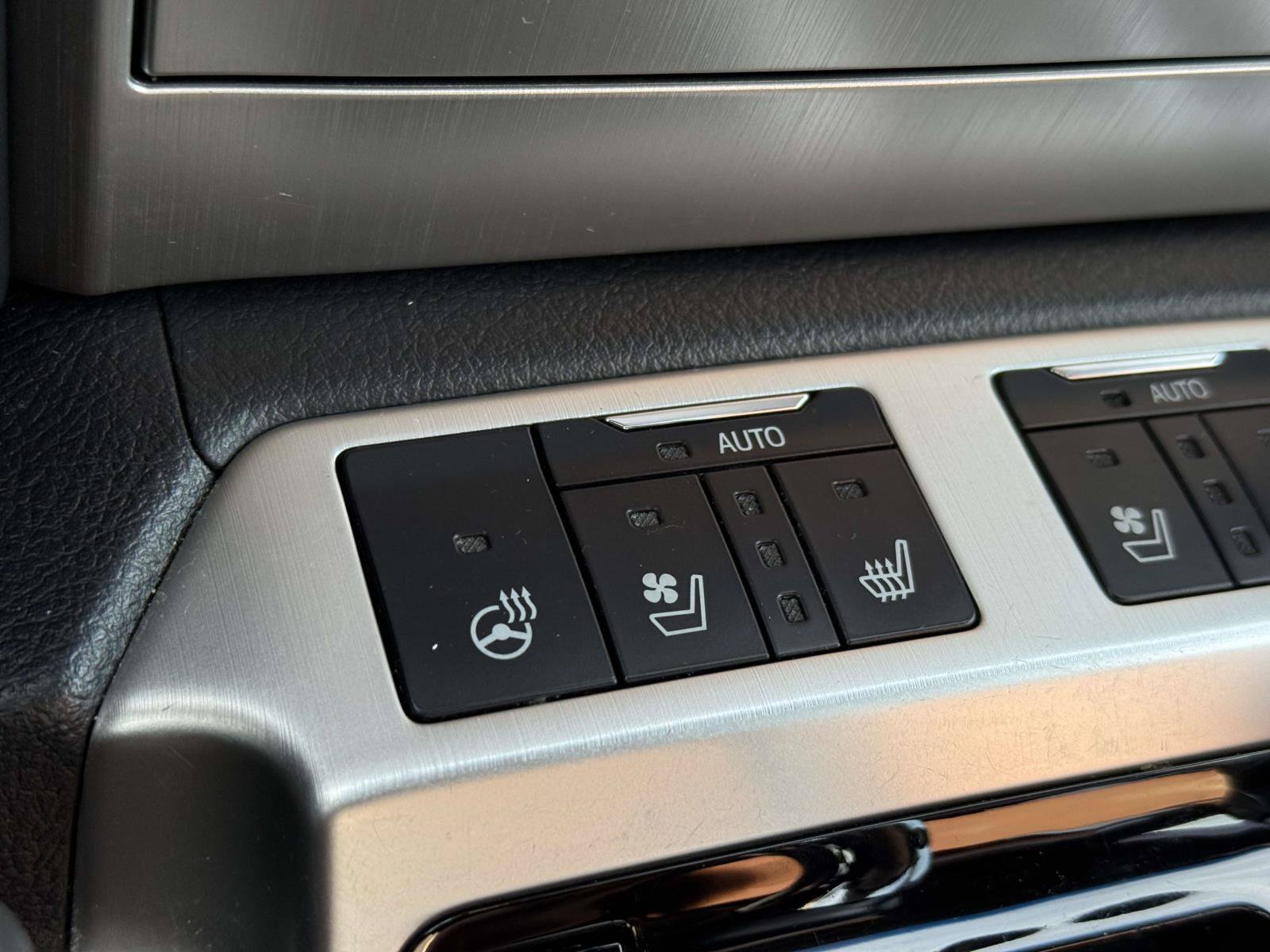 Used 2017 Toyota Land Cruiser AWD/4WD image 26