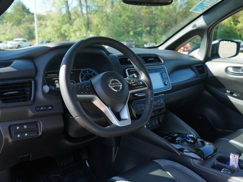 Used 2018 Nissan Leaf SL w/ SL Technology Package FWD image 24