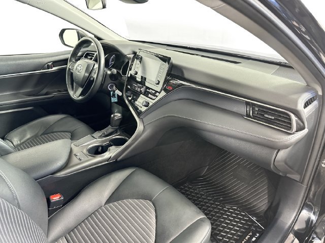 Used 2024 Toyota Camry SE FWD image 28