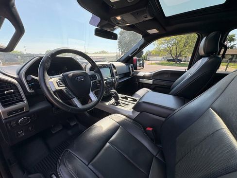 Used 2018 Ford F150 Lariat w/ Equipment Group 502A Luxury AWD/4WD image 26