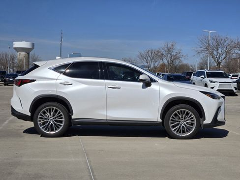 Used 2022 Lexus NX 350 AWD image 2