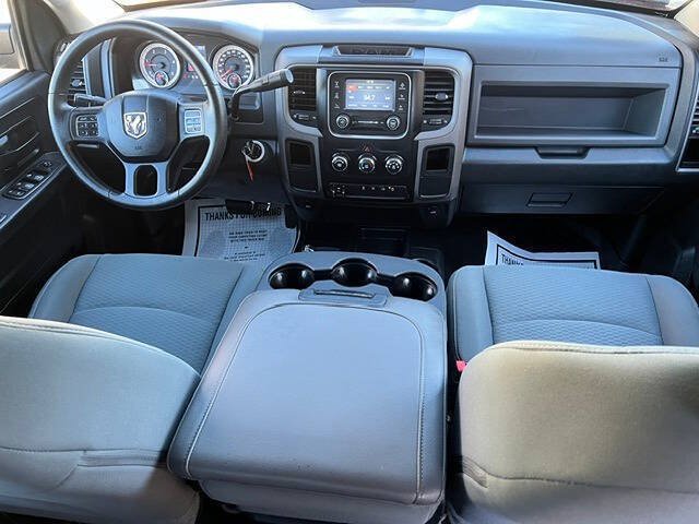 Used 2015 RAM 2500 Tradesman w/ Chrome Appearance Group AWD/4WD image 12