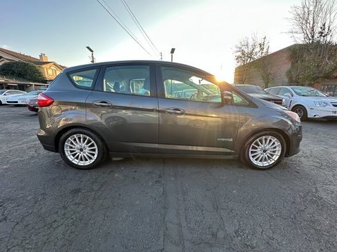 Used 2015 Ford C-MAX SE w/ Equipment Group 202A image 4