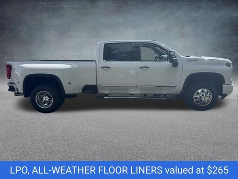 New 2026 Chevrolet Silverado 3500 High Country w/ High Country Premium Package AWD/4WD image 6
