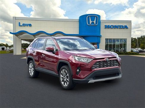 Used 2020 Toyota RAV4 Limited image 1
