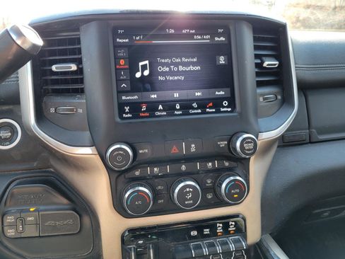 Used 2019 RAM 3500 Laramie image 14