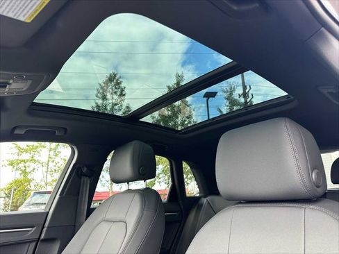 New 2025 Audi Q3 2.0T Premium image 22