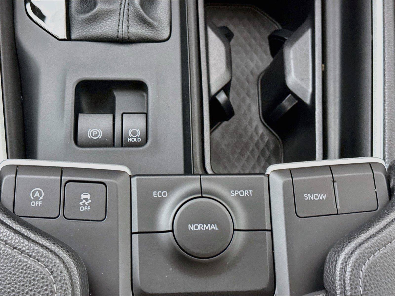 Certified 2026 Toyota Grand Highlander FWD image 30
