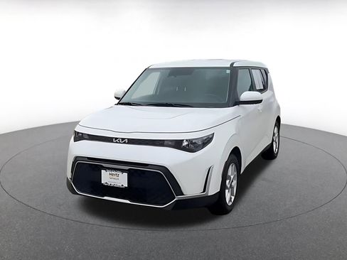 Used 2025 Kia Soul LX w/ LX Technology Package image 8