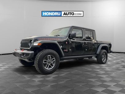Used 2025 Jeep Gladiator Mojave w/ Convenience Group