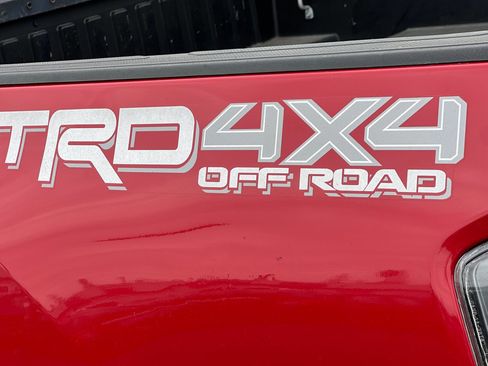 Used 2022 Toyota Tacoma TRD Off-Road image 26