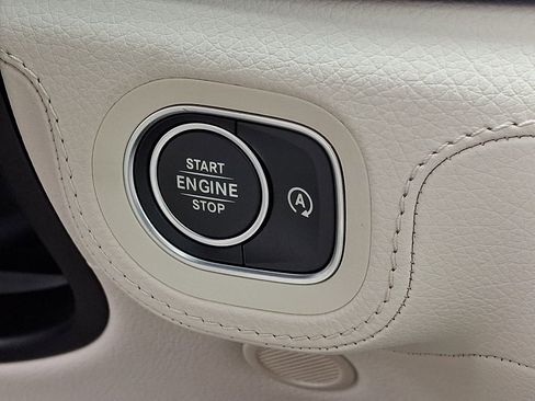 New 2026 Mercedes-Benz GLE 450 4MATIC image 16